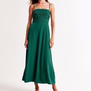 Elegant Green Maxi Dress